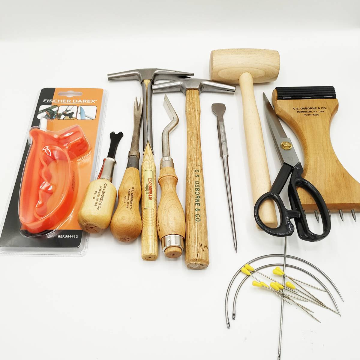 Kit Outils Tapissiers 1